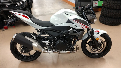 Imagen 3 de 22 de Kawasaki Z400 (no Yamaha Mt03 Ktm Duke 390) 18 Sin Interes