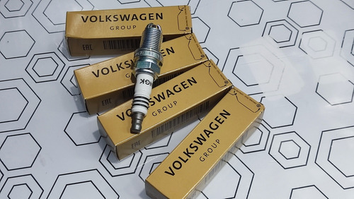 4 Bujías De 3 Electrodos Originales Golf Jetta A4 Clásico2.0