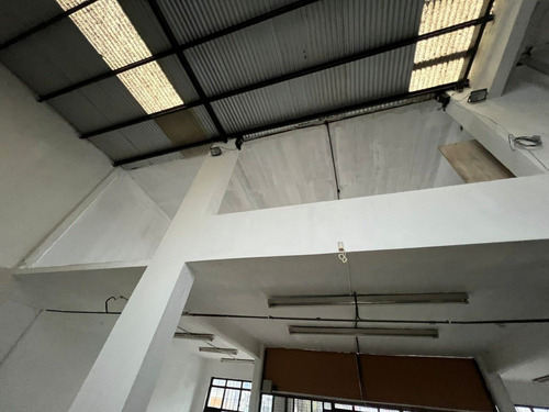 Imagen 13 de 30 de Local Sobre Av. Colón De 226m2 Aproximadamente