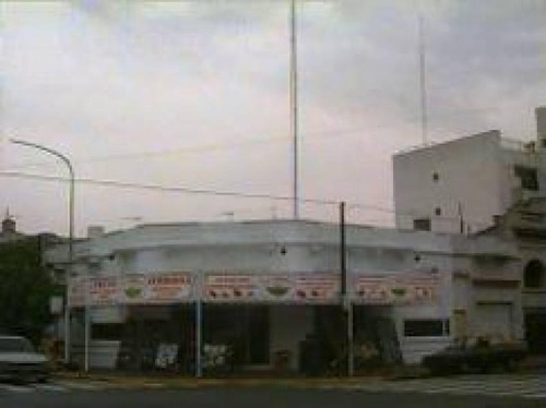 Excelente Gran Local Nazca Y Paez Esquina Sin Expensas