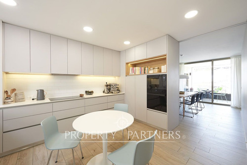 Espectacular Departamento En Barrio Exclusivo