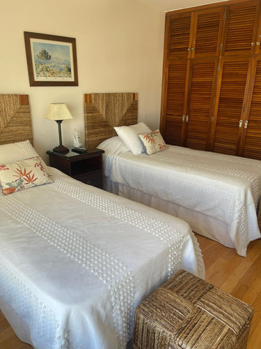 Venta Apartamento 3 Dormitorios Malecon 3, Vista Al Mar, Punta Del Este Uruguay
