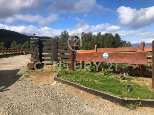 Imagen 10 de 15 de Hermoso Y Cuidado Condominio Con Vista Al Volcan Y Lago