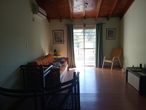 Venta Casa Sobre Peron Amplio Lote C Pileta Y Mueb