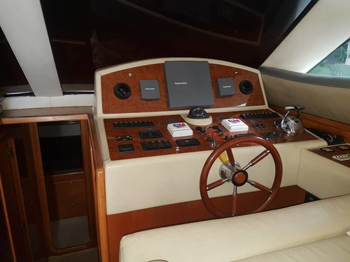 Imagen 6 de 13 de Yate Uniesse Fly 44 Lv758