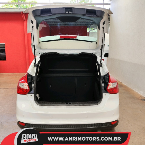 Ford Focus 2.0 Titanium Flex Powershift 5p