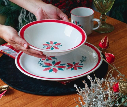 Set Vajilla Cerámica Santa Anita Flores Navideñas 12 Piezas
