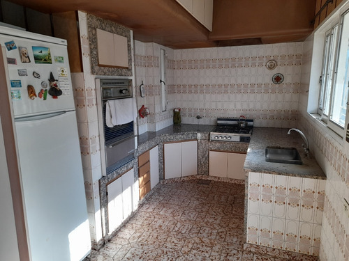 Imagen 6 de 21 de 31/59, Casa, Venta, 9 Habitaciones, Garage, Patios, 3 Baños