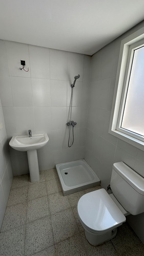 Departamento De Cuatro Ambientes En Venta En Vista Belgrano