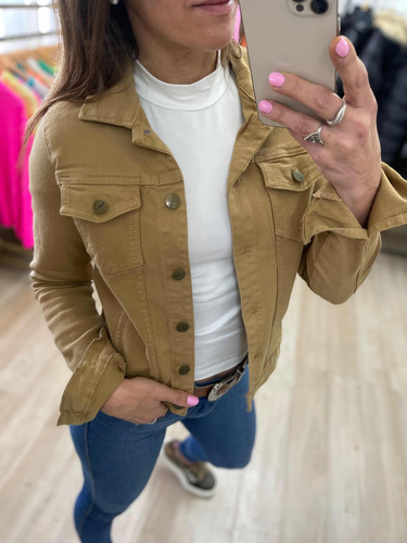 Imagen 8 de 10 de Campera De Jean Blanca Negra Rosa Verde Mujer The Big Shop