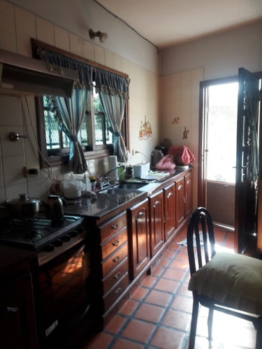 Imagen 13 de 14 de Permuta - Chalet De 4 Ambientes En Venta - Moron Sur