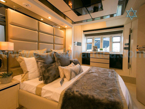 Lancha Azimut 70 Barco Iate N Ferretti Sunseeker Phantom
