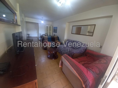 Miguel Quintero. Alquiler De Apartamento Los Palos Grandes