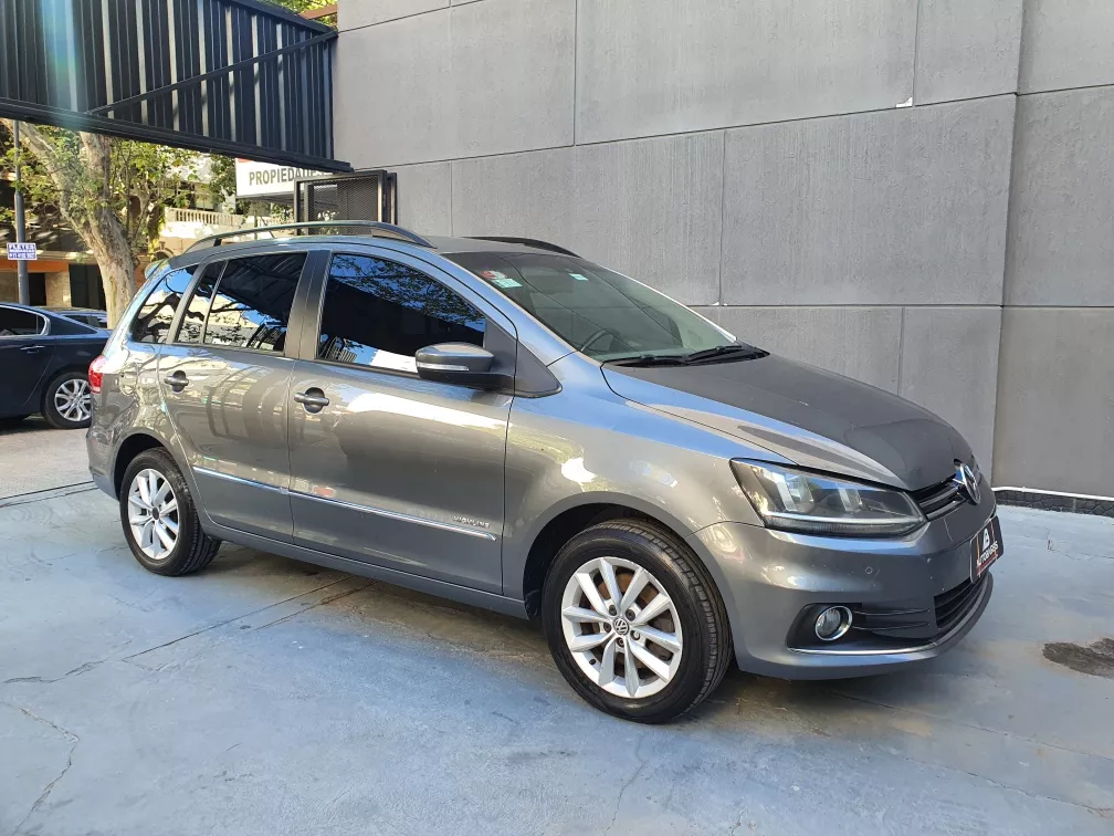 Volkswagen Suran 1.6 Highline Msi 110cv