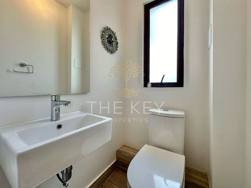 Impecable Casa En Venta 3d 3b Santa Elena