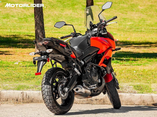 Imagen 8 de 15 de Kawasaki Versys 650 Cc. 2017 | Permuta / Financia