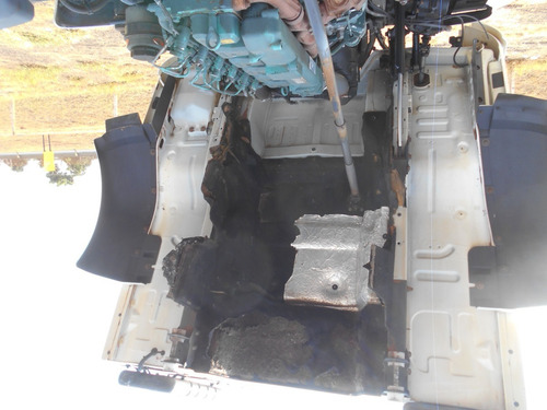 Imagem 11 de 15 de Volvo Vm 260 6x2 2010