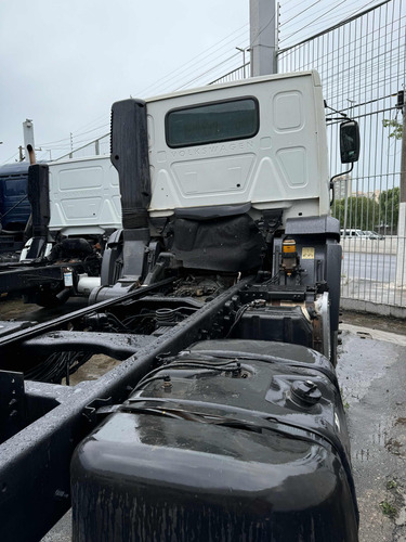 Vw 31-330 2013 Traçado 6x4 No Chassis