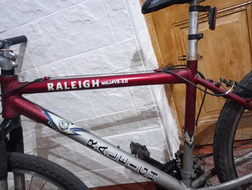 Bicicleta Mountain Bike Rodado 26 Mojave 2.0 Rojo Y Plateado 17 " (Usado)