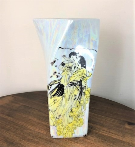 Vaso De Porcelana Japonesa Pintado A Mão 27,5cm
