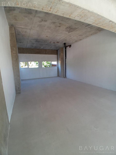 Venta / Locales Comerciales Sobre Panamericana / Bayugar Negocios Inmobiliarios