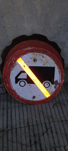 Cartel Señalizacion Prohibido Circular Camiones 50 Cns