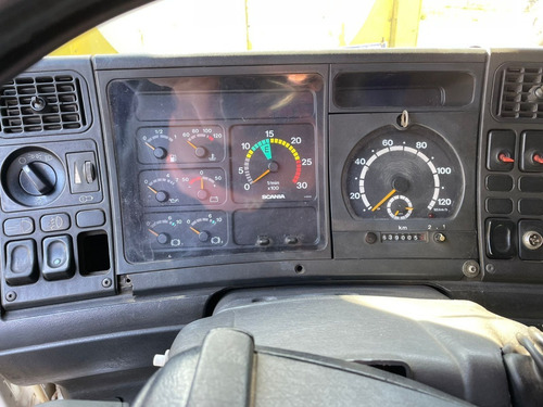 Imagem 10 de 12 de Scania 420 Toco 2005