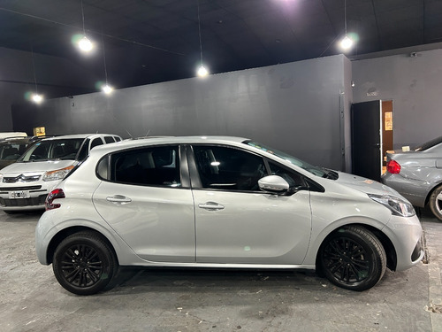 Imagen 4 de 25 de Peugeot 208 Allure Nav Tiptronic 2017 No Feline Sport Thp