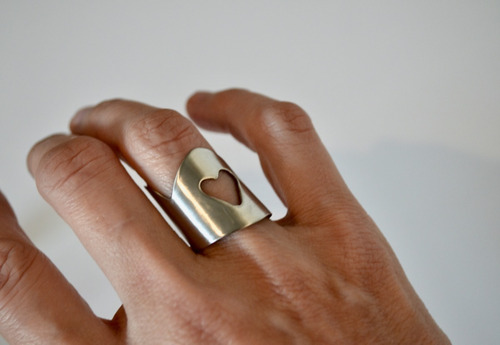 Imagen 2 de 3 de Anillo Corazon De Alpaca, Tamaño Ajustable, Regalo De Cumple