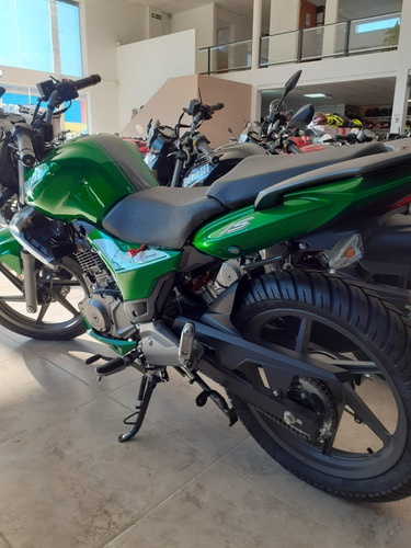 Imagen 11 de 15 de Benelli Tnt 15
