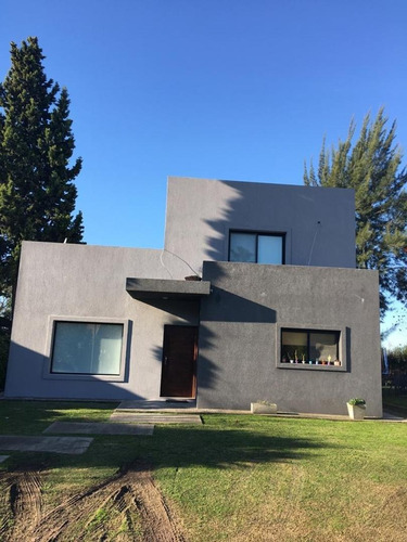 Imagen 2 de 9 de Excelente Casa En El Bosque