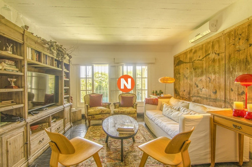 Espectacular Casa En Venta En El Golf, Unica Con 7000 Mt2 De Terreno.- Ref: 209160