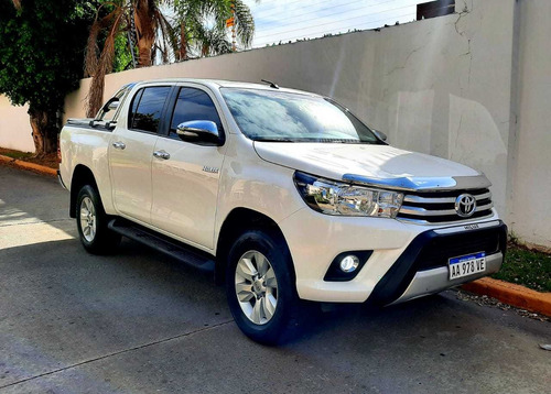 Toyota Hilux 2.8 Cd Srv 177cv 4x2 2017