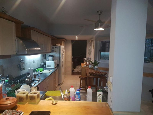 Imagen 11 de 30 de Importante Chalet En Venta En El Centro De Lanús Ideal Para Inversionista