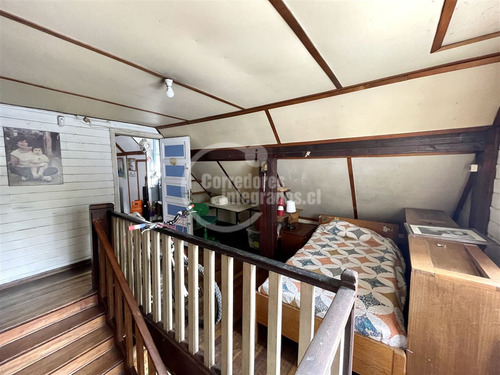 Casa En Venta De 4 Dorm. En Macul