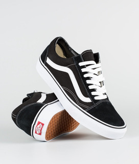 vans clasicas negras