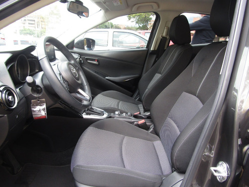 Imagen 9 de 15 de Mazda