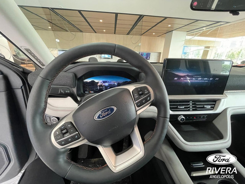 Ford Explorer Active