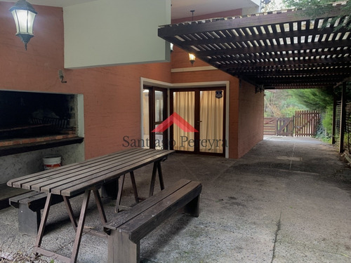 Muy Linda Casa En Punta Del Este- Ref: 6871