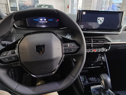 Peugeot 2008 1.0T Allure