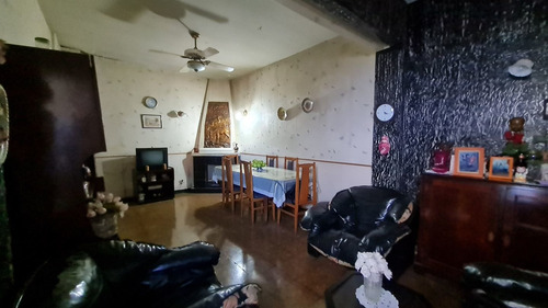 Imagen 3 de 20 de Venta De Casa 4 Ambientes En Ciudadela, Tres De Febrero