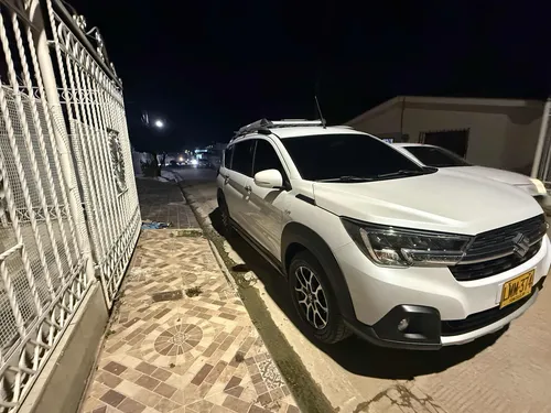Suzuki Xl7, 2023, Como Nuevo 26.000 Km Blanco 7 Pasajeros