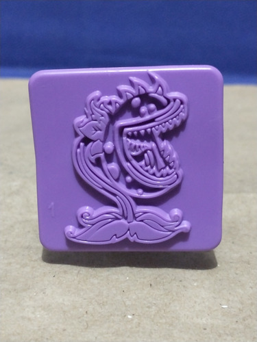 Figura Sonric's Plantas Vs Zombies Planta Carnívora (Usado)