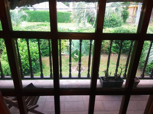 Venta Y Alquiler De Casa En Pinares, 4 Dormitrorios, 3 Baños, Piscina, Buen Lugar.- Ref: 168100