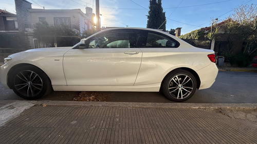 BMW 220i 2.0 220i Sport Line 184cv
