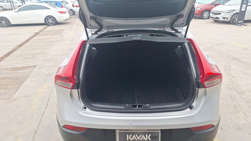 Volvo V40 2.0 T4 AUTO LIMITED CROSS COUNTRY 4WD