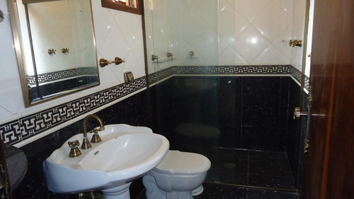Imagem 9 de 18 de Terrea Assobrada Muito Ampla,bem Conservada Proximo Ao Shopping Plaza Sul. - 1342 - 2691505