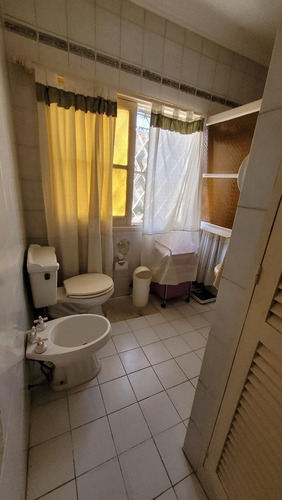 Imagen 9 de 21 de Chalet Sobre Lote De 10 X 43.30 - Castelar Norte