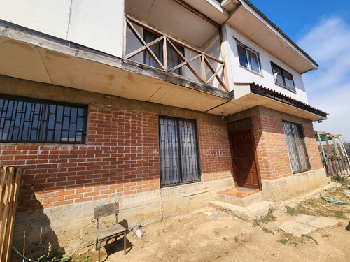 Casa Amplia 5 Habitaciones Baños Estacionamiento 3 Vehiculos