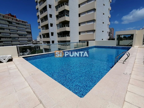 Imagen 22 de 24 de Apartamento Reciclado En Excelente Ubicación